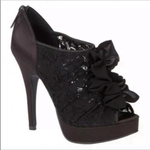 Kardashian Kollection Booties 7.5 - Picture 2 of 7